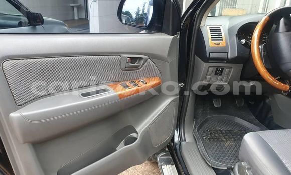اشتري مستعمل Toyota Hilux Noir سيارة في Kigali في Rwanda اشتري مستعمل Toyota Hilux Noir سيارة في Kigali في Rwanda