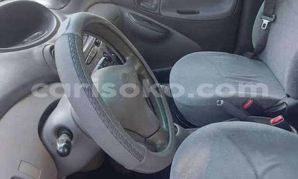 Acheter Occasion Voiture Toyota Yaris Vert à Kigali, Rwanda Acheter Occasion Voiture Toyota Yaris Vert à Kigali, Rwanda