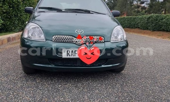 Acheter Occasion Voiture Toyota Yaris Vert à Kigali, Rwanda Acheter Occasion Voiture Toyota Yaris Vert à Kigali, Rwanda