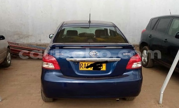 Acheter Occasion Voiture Toyota Yaris Bleu à Kigali, Rwanda Acheter Occasion Voiture Toyota Yaris Bleu à Kigali, Rwanda
