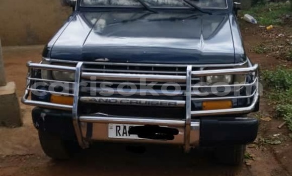 Acheter Occasion Voiture Toyota Land Cruiser Noir à Kigali, Rwanda Acheter Occasion Voiture Toyota Land Cruiser Noir à Kigali, Rwanda