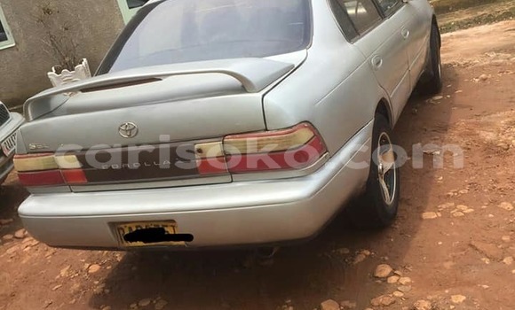 Acheter Occasion Voiture Toyota Corolla Gris à Kigali, Rwanda Acheter Occasion Voiture Toyota Corolla Gris à Kigali, Rwanda