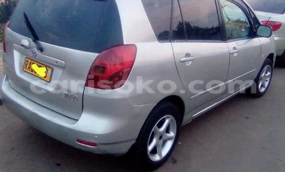 Acheter Occasion Voiture Toyota Spacio Gris à Kigali, Rwanda Acheter Occasion Voiture Toyota Spacio Gris à Kigali, Rwanda