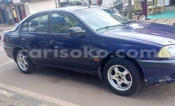 Acheter Occasion Voiture Toyota Avensis Bleu à Kigali, Rwanda Acheter Occasion Voiture Toyota Avensis Bleu à Kigali, Rwanda