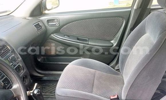 Acheter Occasion Voiture Toyota Avensis Bleu à Kigali, Rwanda Acheter Occasion Voiture Toyota Avensis Bleu à Kigali, Rwanda