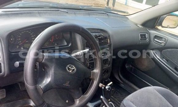 Acheter Occasion Voiture Toyota Avensis Bleu à Kigali, Rwanda Acheter Occasion Voiture Toyota Avensis Bleu à Kigali, Rwanda