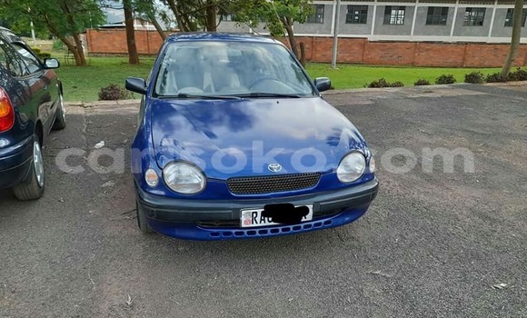 Acheter Occasion Voiture Toyota Corolla Bleu à Kigali, Rwanda Acheter Occasion Voiture Toyota Corolla Bleu à Kigali, Rwanda