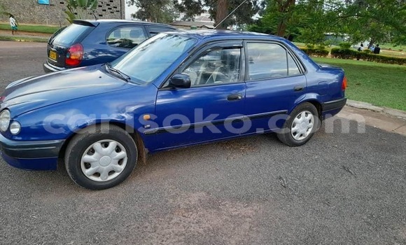 Acheter Occasion Voiture Toyota Corolla Bleu à Kigali, Rwanda Acheter Occasion Voiture Toyota Corolla Bleu à Kigali, Rwanda