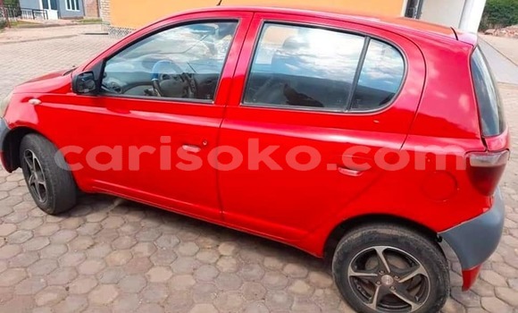 Acheter Occasion Voiture Toyota Yaris Rouge à Kigali, Rwanda Acheter Occasion Voiture Toyota Yaris Rouge à Kigali, Rwanda