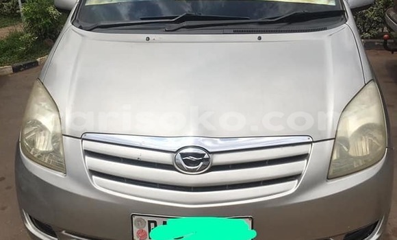 Acheter Occasion Voiture Toyota Spacio Gris à Kigali, Rwanda Acheter Occasion Voiture Toyota Spacio Gris à Kigali, Rwanda