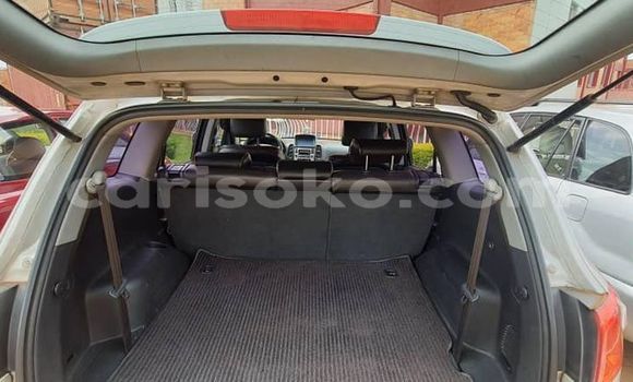 Buy Used Hyundai Santa Fe Silver Car in Kigali in Rwanda Buy Used Hyundai Santa Fe Silver Car in Kigali in Rwanda