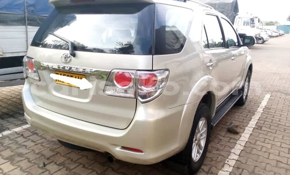 Buy Used Toyota Fortuner Beige Car in Kigali in Rwanda Buy Used Toyota Fortuner Beige Car in Kigali in Rwanda