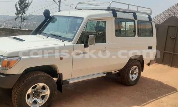Buy Used Toyota Land Cruiser White Car in Kigali in Rwanda Buy Used Toyota Land Cruiser White Car in Kigali in Rwanda