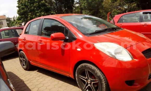 Acheter Occasion Voiture Toyota Yaris Rouge à Kigali, Rwanda Acheter Occasion Voiture Toyota Yaris Rouge à Kigali, Rwanda