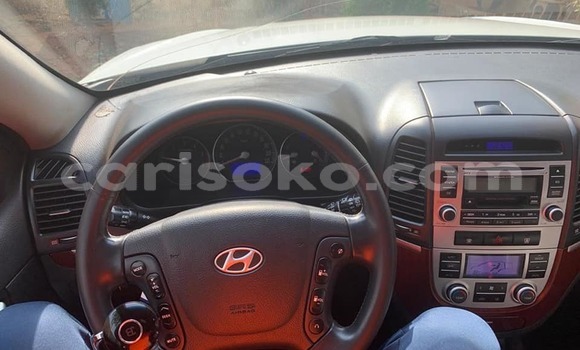 Acheter Occasion Voiture Hyundai Santa Fe Blanc à Kigali, Rwanda Acheter Occasion Voiture Hyundai Santa Fe Blanc à Kigali, Rwanda