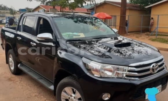 Acheter Occasion Voiture Toyota Hilux Noir à Kigali, Rwanda Acheter Occasion Voiture Toyota Hilux Noir à Kigali, Rwanda
