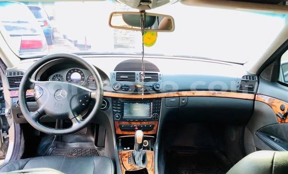 Buy Used Mercedes-Benz E-klasse Silver Car in Kigali in Rwanda Buy Used Mercedes-Benz E-klasse Silver Car in Kigali in Rwanda