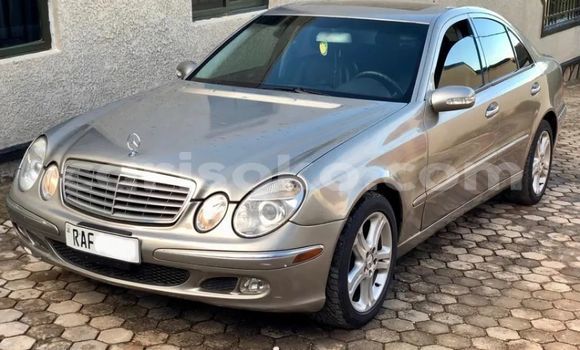 Buy Used Mercedes-Benz E-klasse Silver Car in Kigali in Rwanda Buy Used Mercedes-Benz E-klasse Silver Car in Kigali in Rwanda