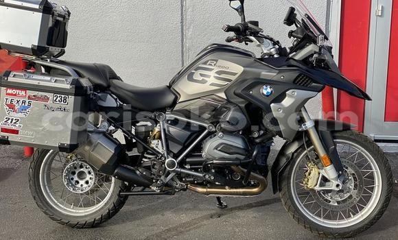 Sayi Na hannu BMW R1200GS Adventure Autre Motsi in Kigali a Rwanda Sayi Na hannu BMW R1200GS Adventure Autre Motsi in Kigali a Rwanda
