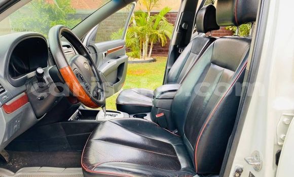 Sayi Na hannu Hyundai Santa Fe Blanc Mota in Kigali a Rwanda Sayi Na hannu Hyundai Santa Fe Blanc Mota in Kigali a Rwanda