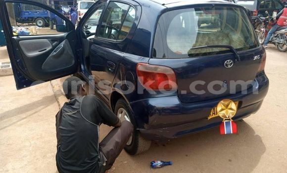 Sayi Na hannu Toyota Vitz Bleu Mota in Kigali a Rwanda Sayi Na hannu Toyota Vitz Bleu Mota in Kigali a Rwanda