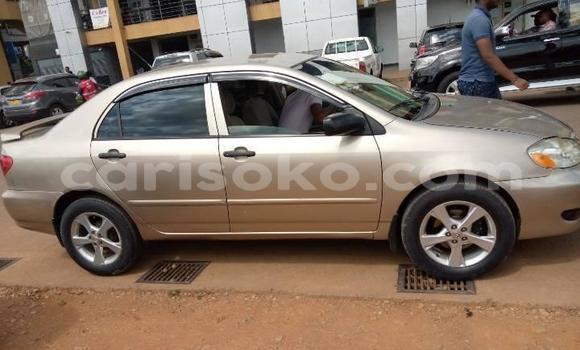 Sayi Na hannu Toyota Corolla Beige Mota in Kigali a Rwanda Sayi Na hannu Toyota Corolla Beige Mota in Kigali a Rwanda