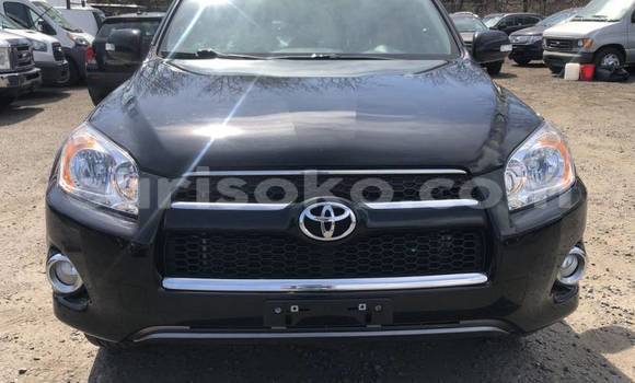 Sayi Na hannu Toyota RAV4 Noir Mota in Gasarenda a Rwanda Sayi Na hannu Toyota RAV4 Noir Mota in Gasarenda a Rwanda
