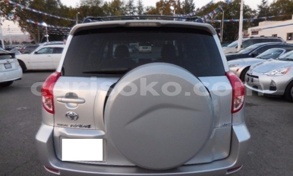 Sayi Na hannu Toyota RAV4 Gris Mota in Ruhengeri a Ruhengeri Sayi Na hannu Toyota RAV4 Gris Mota in Ruhengeri a Ruhengeri