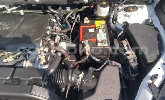 Sayi Na hannu Toyota RAV4 Blanc Mota in Byumba a Byumba Sayi Na hannu Toyota RAV4 Blanc Mota in Byumba a Byumba