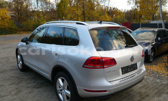 Sayi Imported Volkswagen Touareg Gris Mota in Rubavu a Rwanda Sayi Imported Volkswagen Touareg Gris Mota in Rubavu a Rwanda