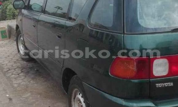 Acheter Occasion Voiture Toyota Picnic Vert à Kigali, Rwanda Acheter Occasion Voiture Toyota Picnic Vert à Kigali, Rwanda