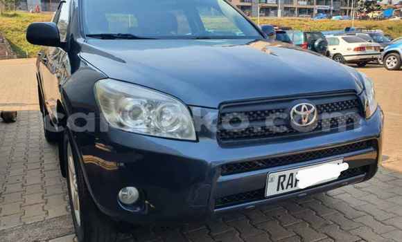 Acheter Occasion Voiture Toyota RAV4 Bleu à Kigali, Rwanda Acheter Occasion Voiture Toyota RAV4 Bleu à Kigali, Rwanda