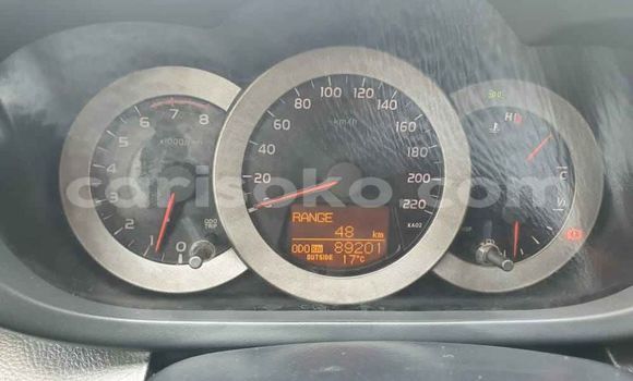 Acheter Occasion Voiture Toyota RAV4 Bleu à Kigali, Rwanda Acheter Occasion Voiture Toyota RAV4 Bleu à Kigali, Rwanda