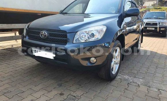 Acheter Occasion Voiture Toyota RAV4 Bleu à Kigali, Rwanda Acheter Occasion Voiture Toyota RAV4 Bleu à Kigali, Rwanda