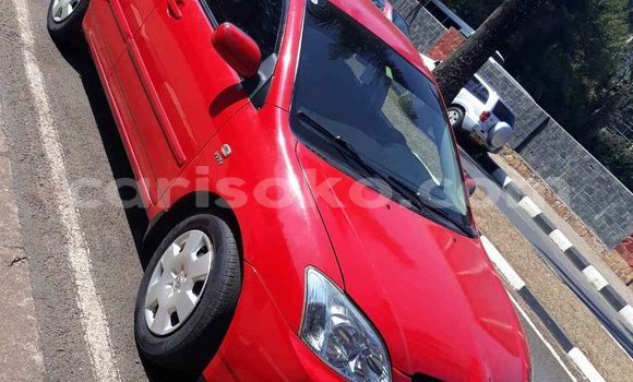 Acheter Occasion Voiture Toyota Corolla Rouge à Kigali, Rwanda Acheter Occasion Voiture Toyota Corolla Rouge à Kigali, Rwanda