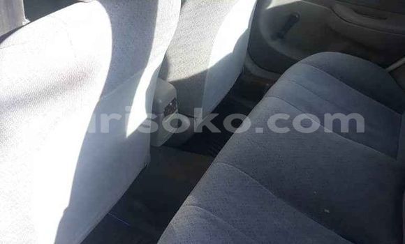 Acheter Occasion Voiture Toyota Corolla Noir à Kigali, Rwanda Acheter Occasion Voiture Toyota Corolla Noir à Kigali, Rwanda