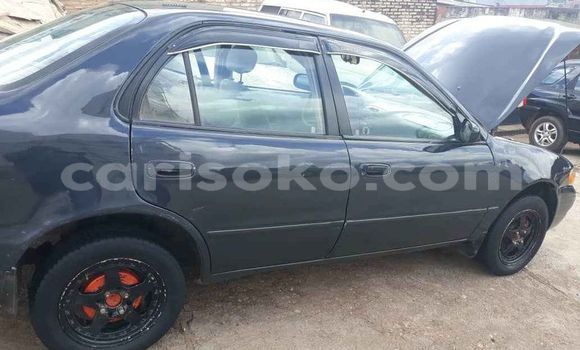 Acheter Occasion Voiture Toyota Corolla Noir à Kigali, Rwanda Acheter Occasion Voiture Toyota Corolla Noir à Kigali, Rwanda