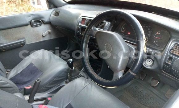 Acheter Occasion Voiture Toyota Corolla Blanc à Kigali, Rwanda Acheter Occasion Voiture Toyota Corolla Blanc à Kigali, Rwanda