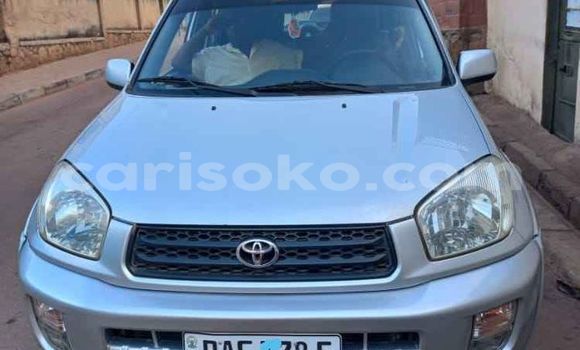 Acheter Occasion Voiture Toyota RAV4 Gris à Kigali, Rwanda Acheter Occasion Voiture Toyota RAV4 Gris à Kigali, Rwanda
