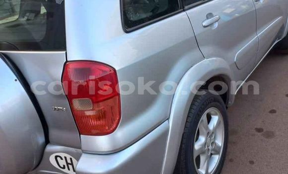 Acheter Occasion Voiture Toyota RAV4 Gris à Kigali, Rwanda Acheter Occasion Voiture Toyota RAV4 Gris à Kigali, Rwanda