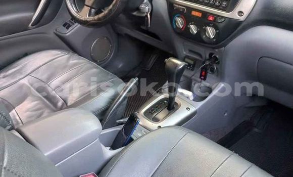 Acheter Occasion Voiture Toyota RAV4 Gris à Kigali, Rwanda Acheter Occasion Voiture Toyota RAV4 Gris à Kigali, Rwanda