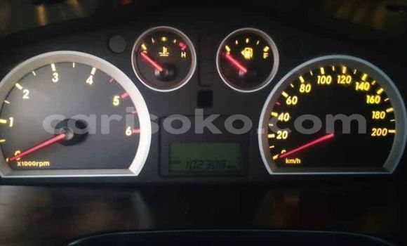 Acheter Occasion Voiture Hyundai Santa Fe Gris à Kigali, Rwanda Acheter Occasion Voiture Hyundai Santa Fe Gris à Kigali, Rwanda