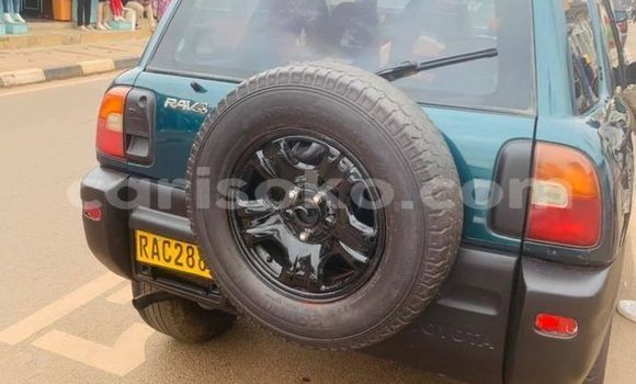 Buy Used Toyota RAV4 Green Car in Kigali in Rwanda Buy Used Toyota RAV4 Green Car in Kigali in Rwanda