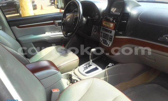 Buy Used Hyundai Santa Fe Blue Car in Kigali in Rwanda Buy Used Hyundai Santa Fe Blue Car in Kigali in Rwanda