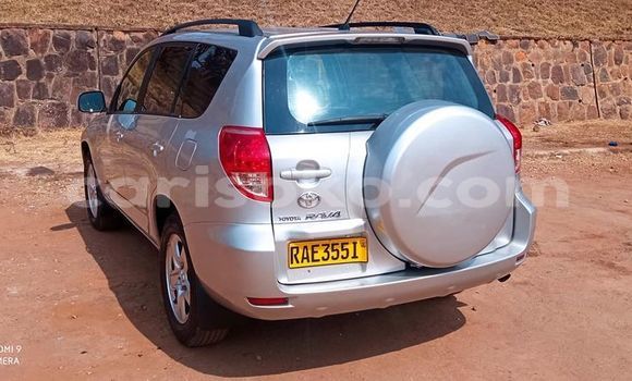 اشتري مستعمل Toyota RAV4 Gris سيارة في Kigali في Rwanda اشتري مستعمل Toyota RAV4 Gris سيارة في Kigali في Rwanda