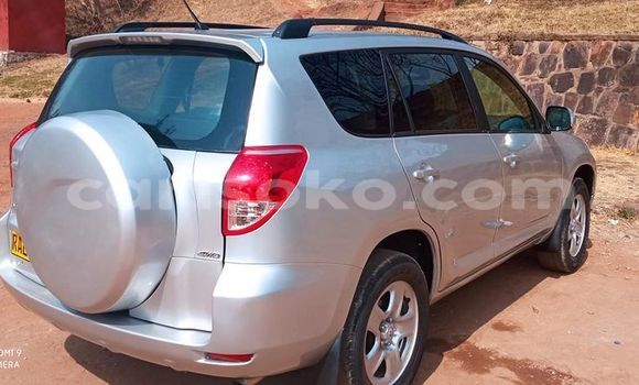 اشتري مستعمل Toyota RAV4 Gris سيارة في Kigali في Rwanda اشتري مستعمل Toyota RAV4 Gris سيارة في Kigali في Rwanda