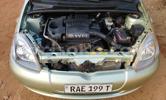 Acheter Occasion Voiture Toyota Yaris Beige à Kigali, Rwanda Acheter Occasion Voiture Toyota Yaris Beige à Kigali, Rwanda