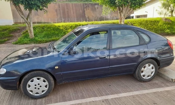 Acheter Occasion Voiture Toyota Corolla Bleu à Kigali, Rwanda Acheter Occasion Voiture Toyota Corolla Bleu à Kigali, Rwanda
