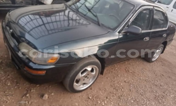 Acheter Occasion Voiture Toyota Corolla Vert à Kigali, Rwanda Acheter Occasion Voiture Toyota Corolla Vert à Kigali, Rwanda
