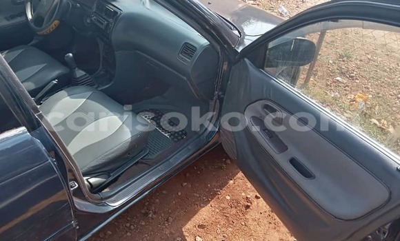 Acheter Occasion Voiture Toyota Corolla Vert à Kigali, Rwanda Acheter Occasion Voiture Toyota Corolla Vert à Kigali, Rwanda